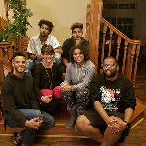 Meet your Posher, Elaine